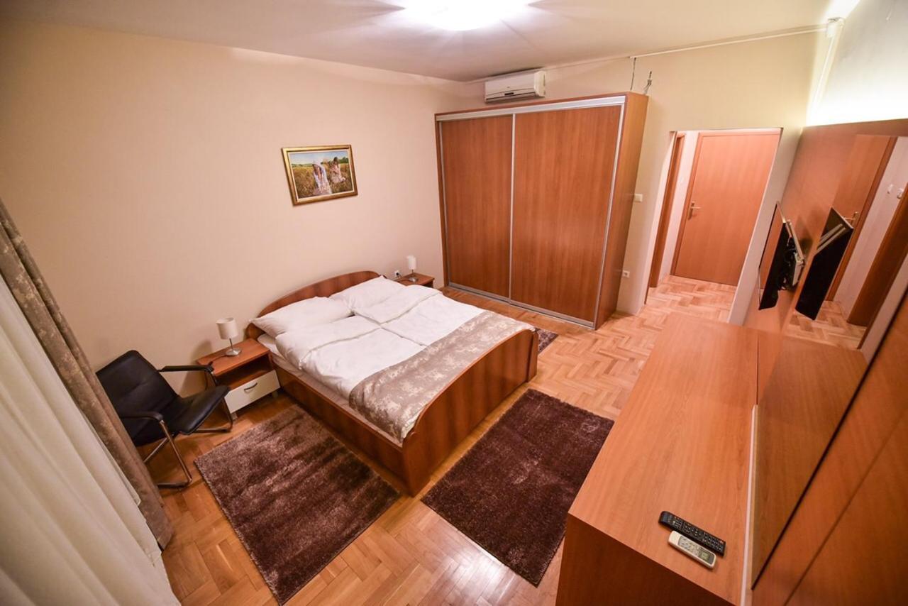 Apartman Natalija באניה לוקה מראה חיצוני תמונה